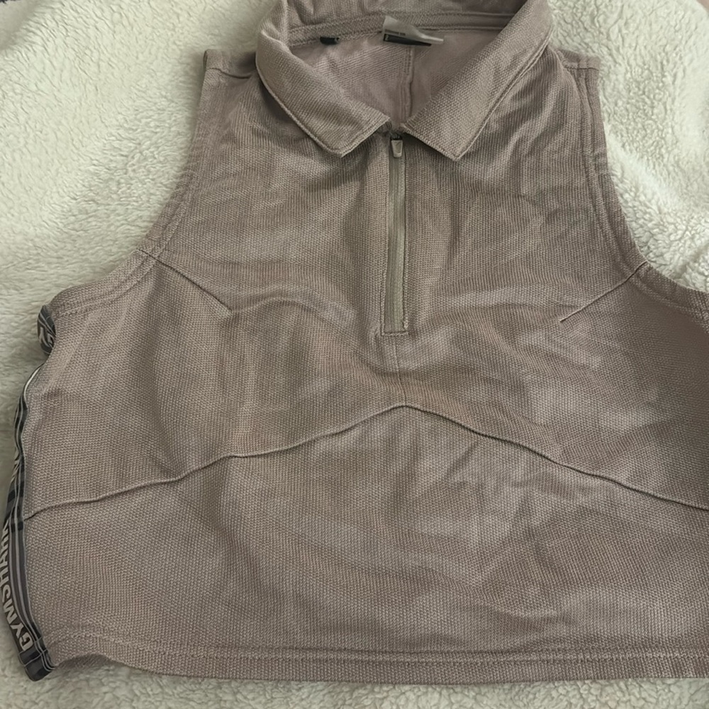 Gymshark collar sleeveless top S
